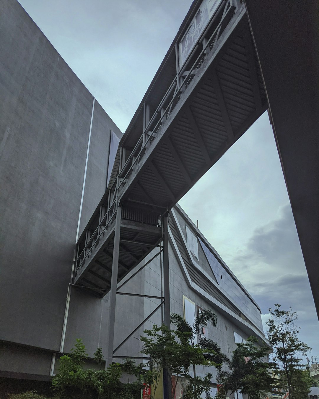 Climate Adaptive Warehouse